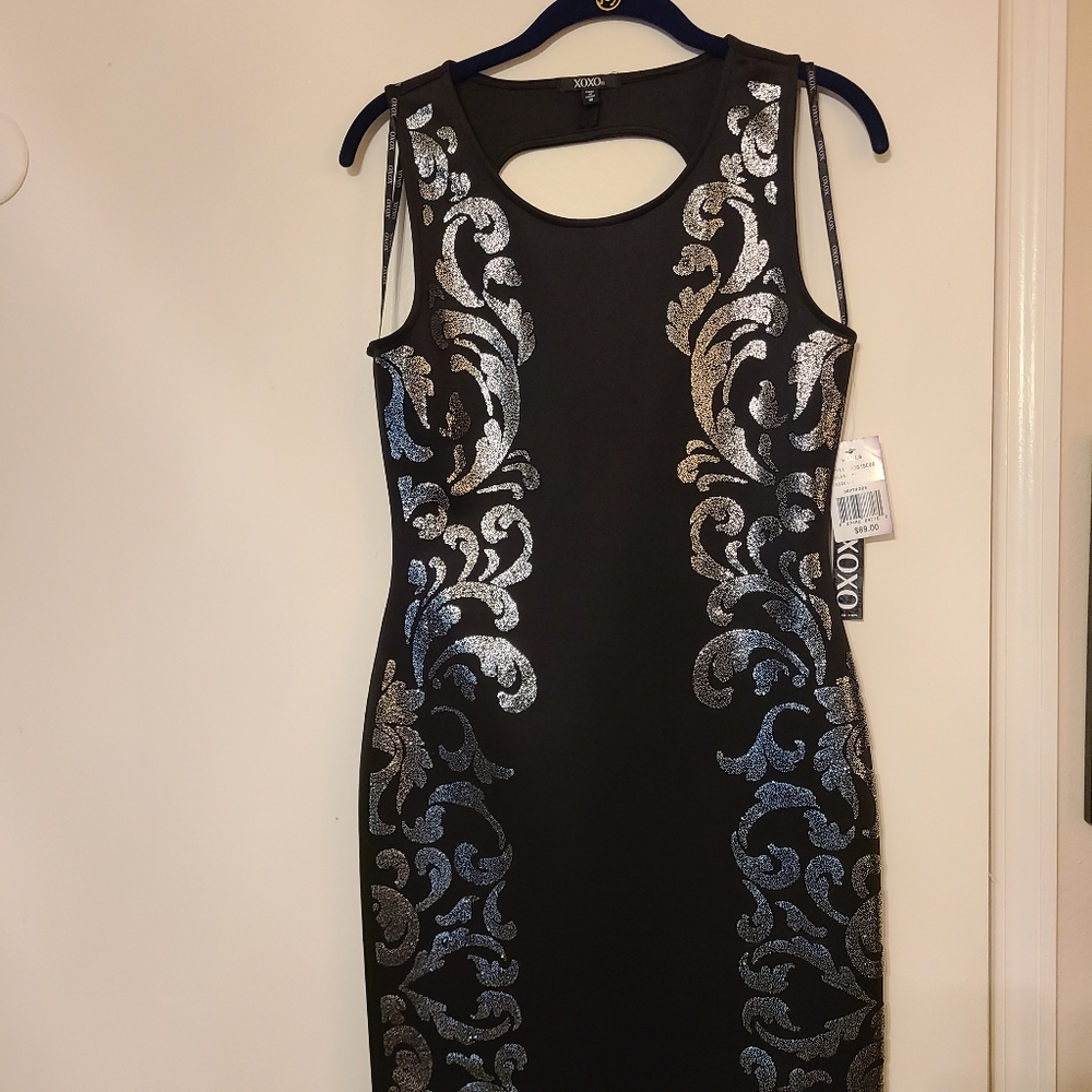 Keyhole dress